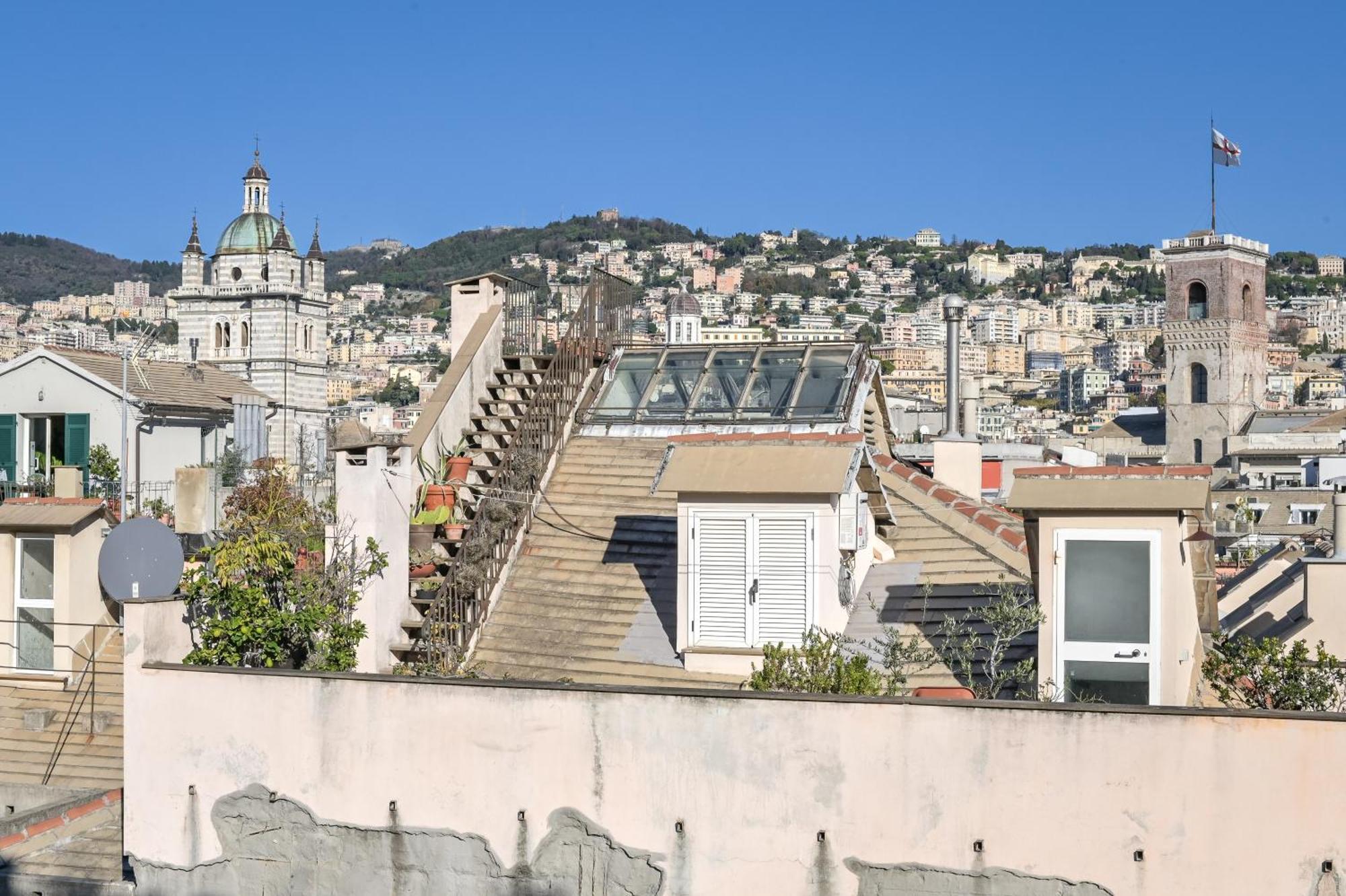 Lovely Room On Rooftops - Genovainrelax エクステリア 写真